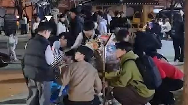 클릭하시면 원본 이미지를 보실 수 있습니다.