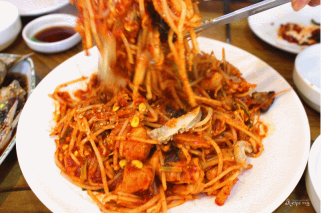 다운로드 (2).gif