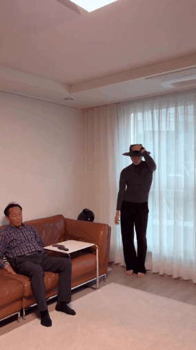 GIF_20260422_075434_906.gif