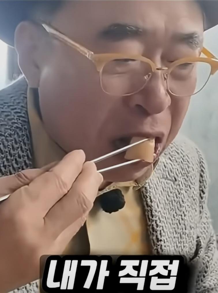 Screenshot_20260422_160919_YouTube.jpg