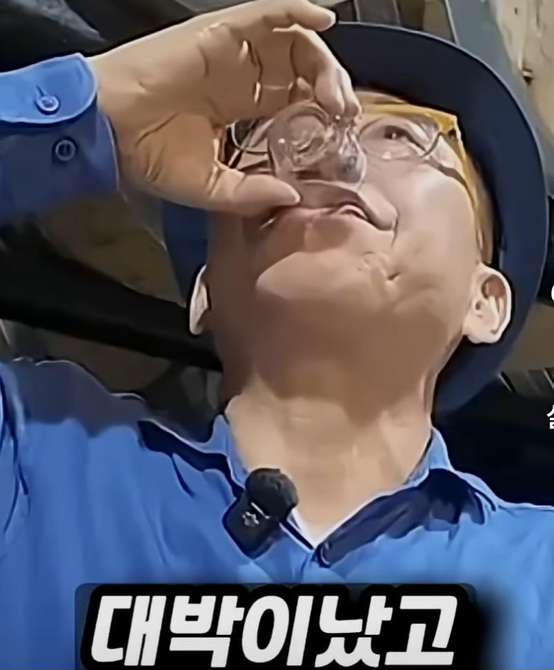 Screenshot_20260422_160955_YouTube.jpg
