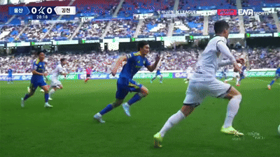 9755526873_486616_64182bd25c44d3630e80d4d8c5030c0f.gif