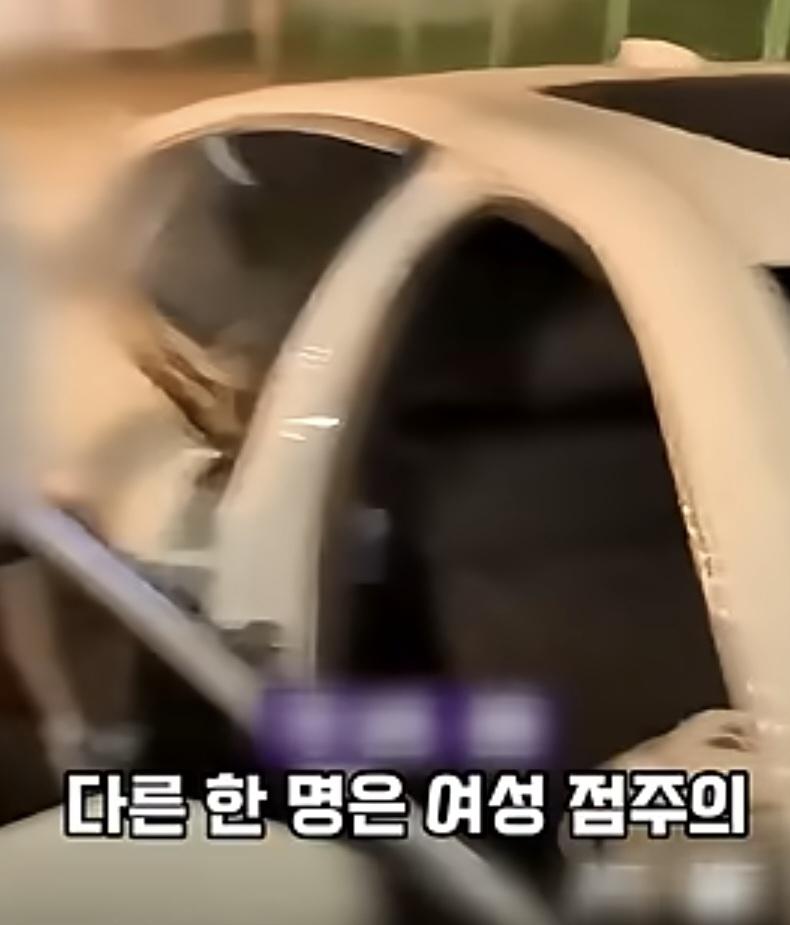 8693.jpg