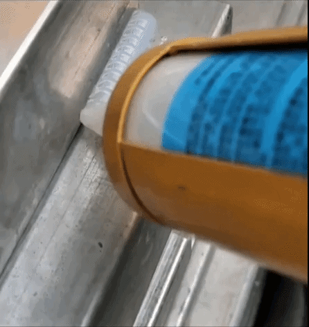 cc607dba-2037-4f0e-bdab-d5513e73e747_1292233259964abaed2c_gif-ezgif.com-video-to-gif-converter.gif