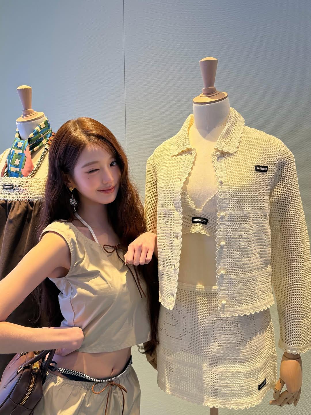 너쫌맘에든다나랑같이다니장@miumiu#MIUMIU#MiuMiuClub(4).jpg