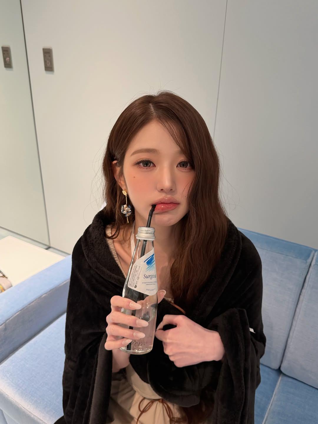 너쫌맘에든다나랑같이다니장@miumiu#MIUMIU#MiuMiuClub(9).jpg