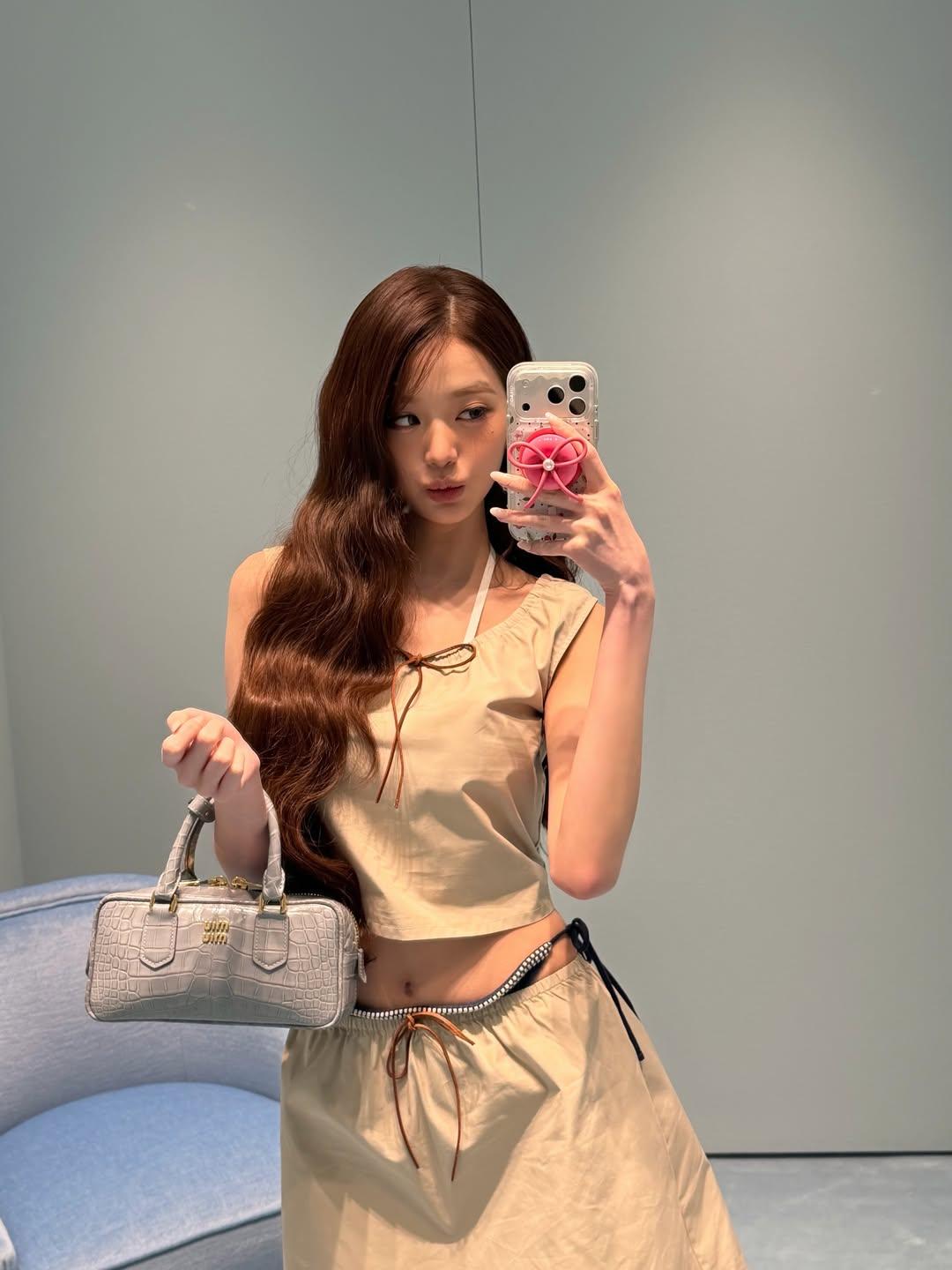 너쫌맘에든다나랑같이다니장@miumiu#MIUMIU#MiuMiuClub(15).jpg