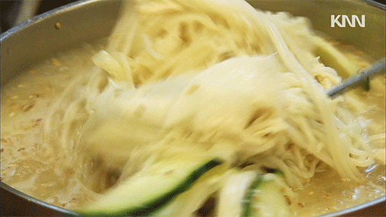 6d583bd4bd09969e617226d363a172a3.gif