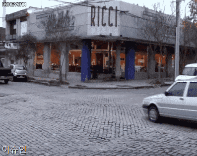9e4bfd5f36bac2950ff27cb13f4fa540.gif