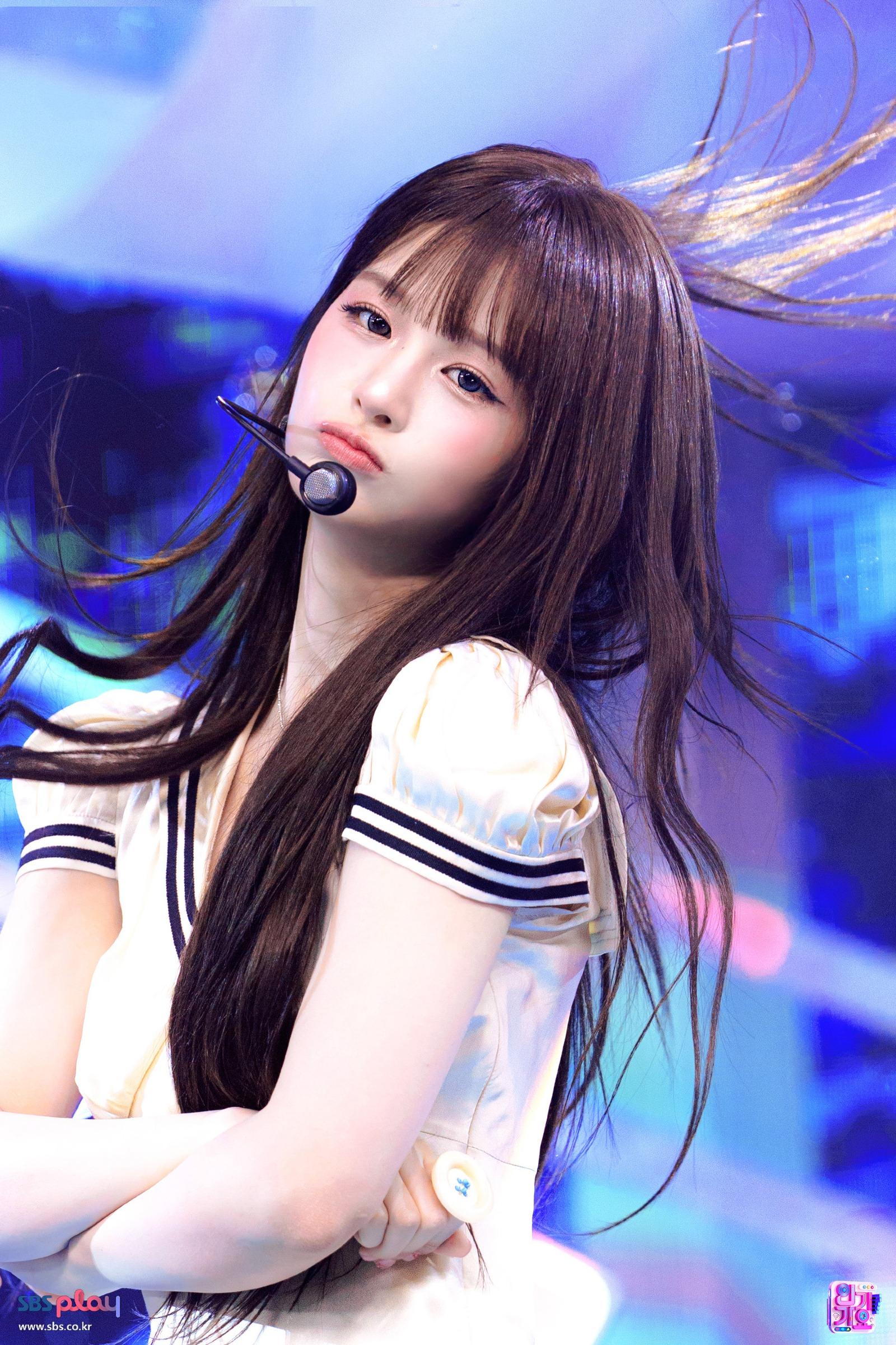 nmixx-20260519-190427-007.jpg