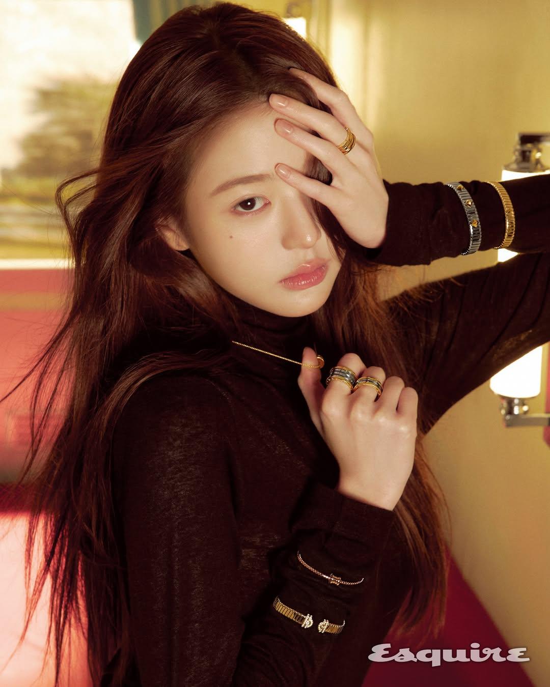 esquire.korea_20260520_p_3901132332636022423_7_3901106589944244431.jpg