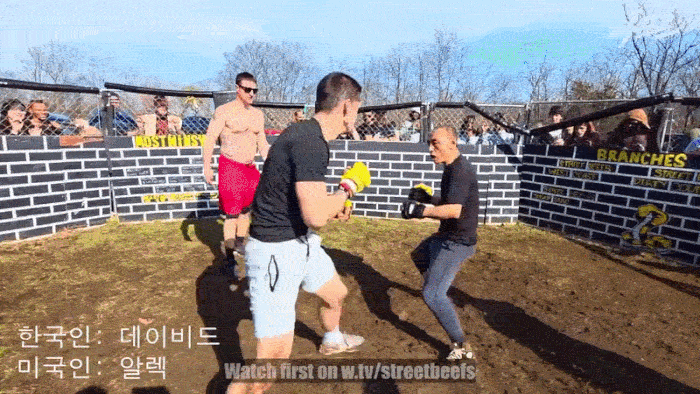 49f8a130-a810-4444-b0eb-28904d74ec6a_2050_720p03_optimized-ezgif.com-optimize.gif