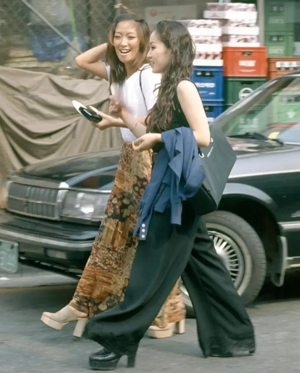 123018VGnvGBslwryq.webp