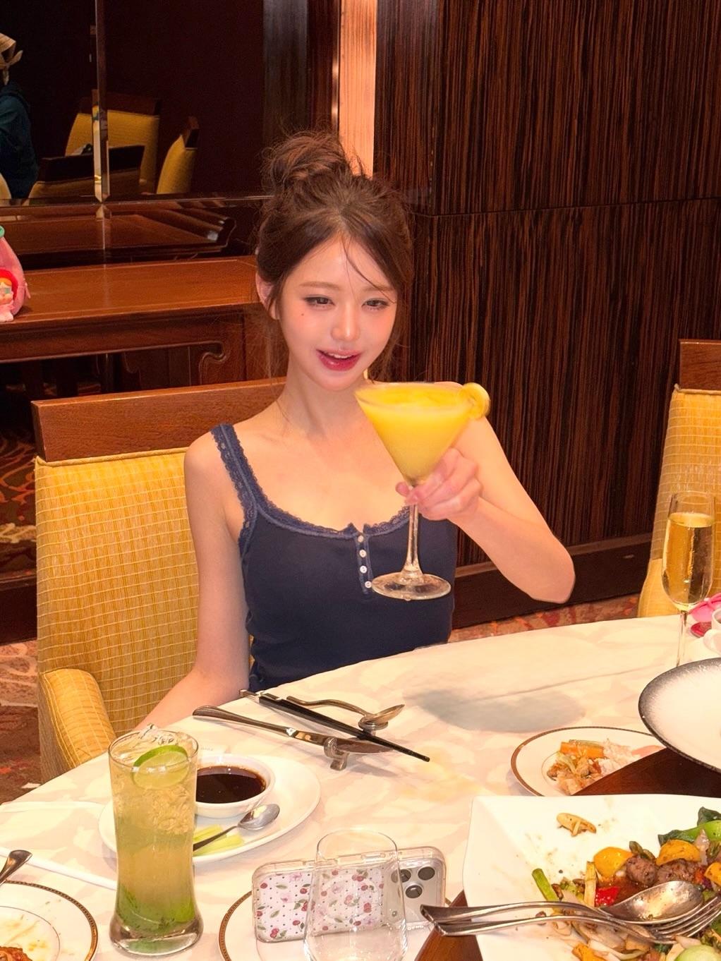 신나고좋아하고먹꼬또고르고울고(9).jpg