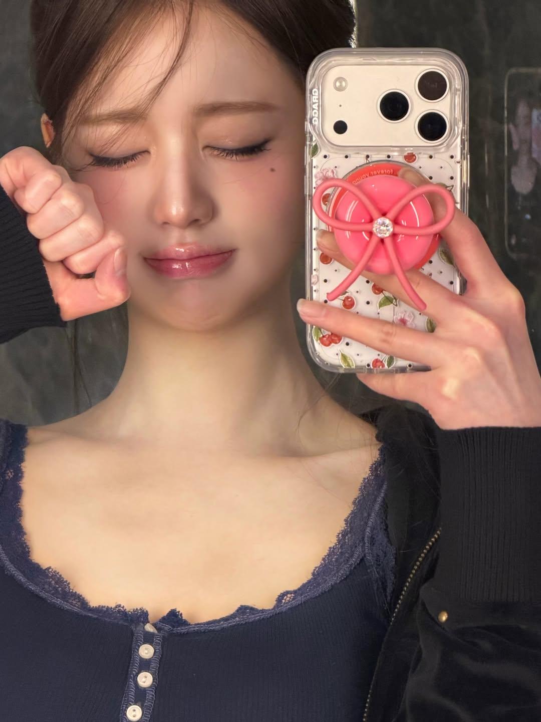 신나고좋아하고먹꼬또고르고울고(14).jpg