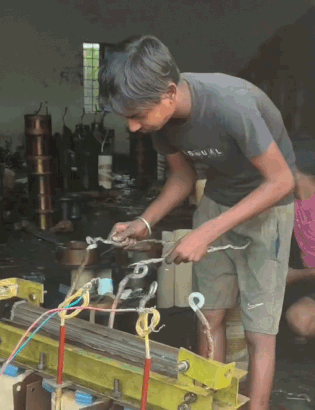 ezgif-2861960793525dfb.gif