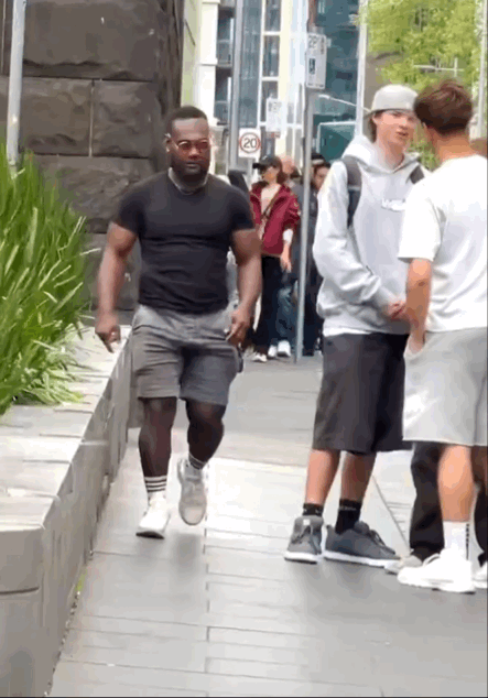 IMB_aNIj8R.gif