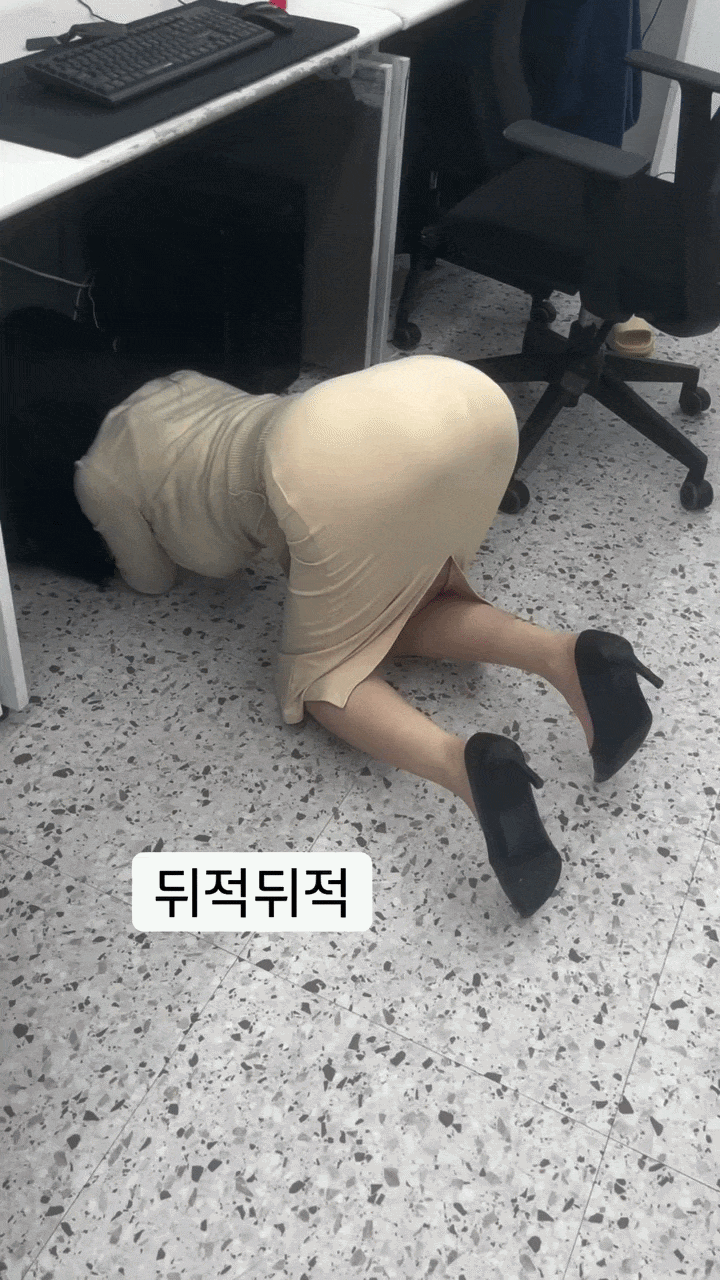 ezgif-7702c7918f9677d3.gif