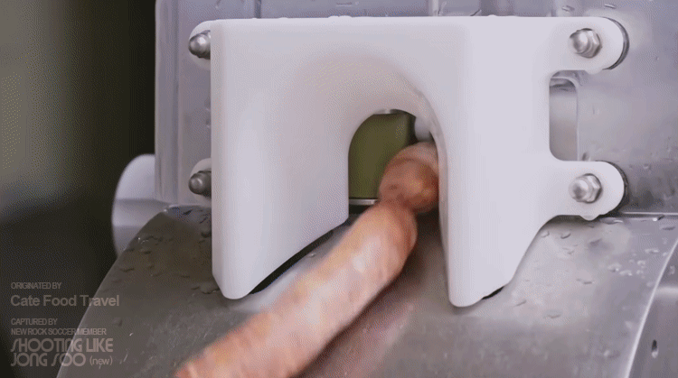 d1e122052607121e8de0528a508a892e415d0925.gif