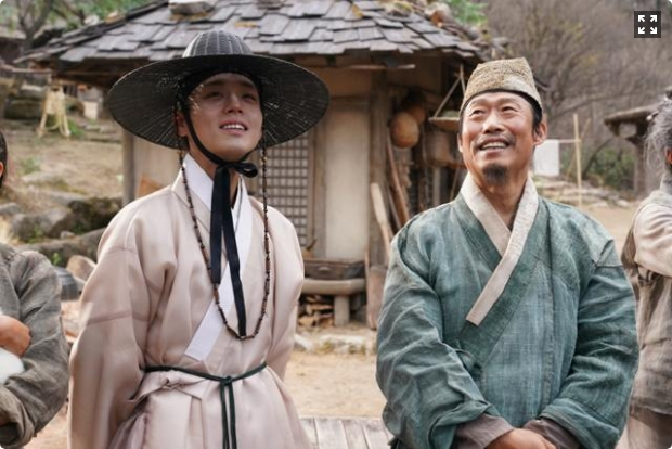 클릭하시면 원본 이미지를 보실 수 있습니다.