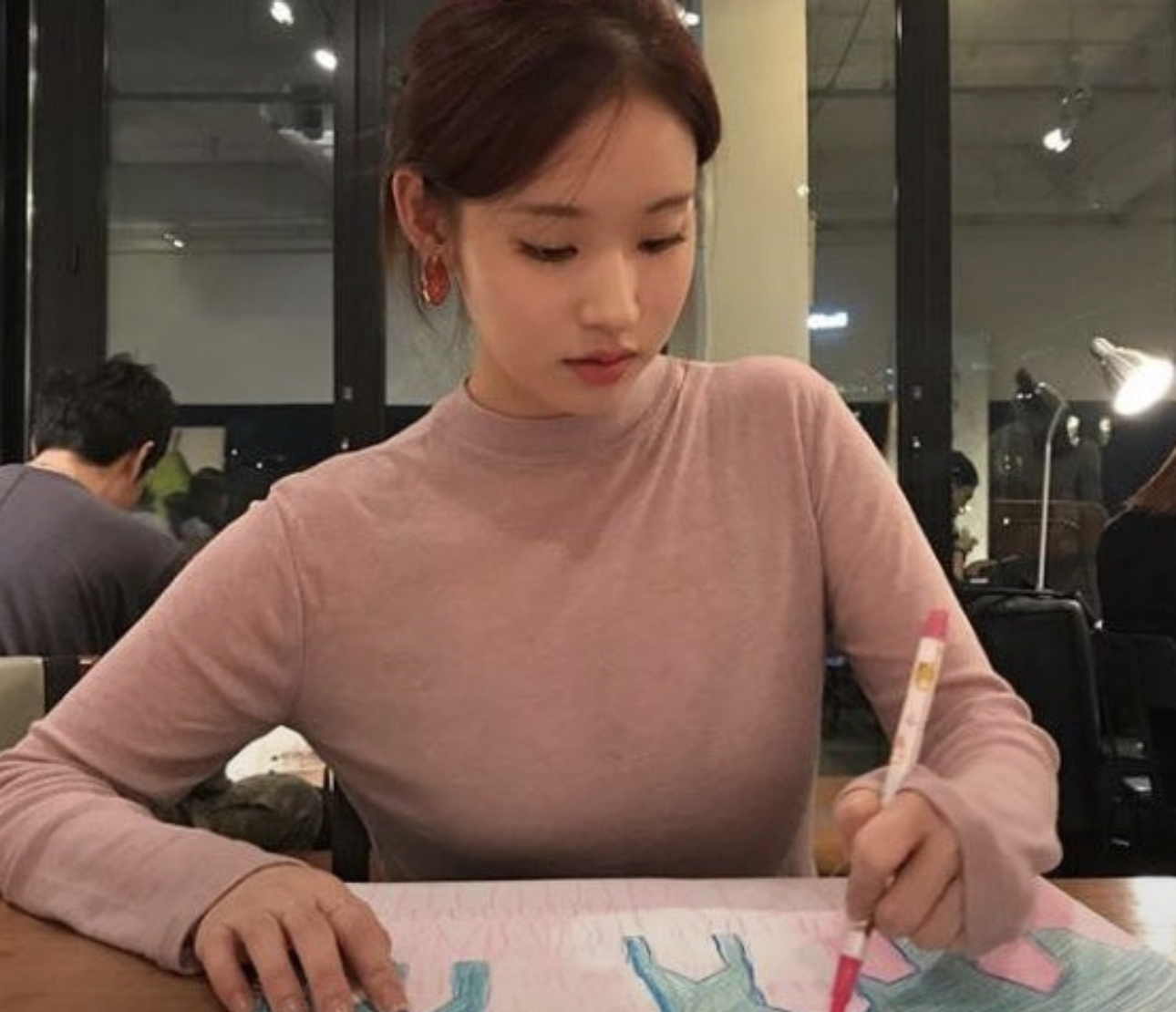 클릭하시면 원본 이미지를 보실 수 있습니다.