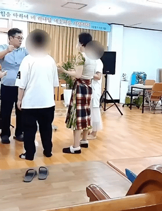 gifdot_260917_be45a7bda9704e0a86fd5680ab63ad70.gif