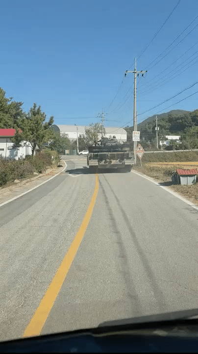 gifdot_261028_F25C7FEC-1EC8-469E-8908-A58F5A88D903.gif