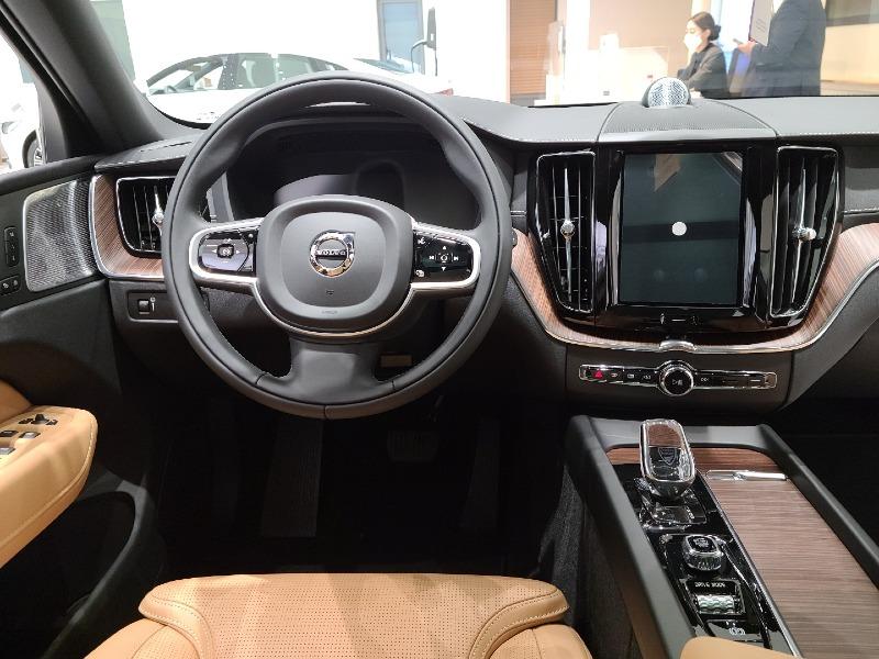 XC60_5.jpg