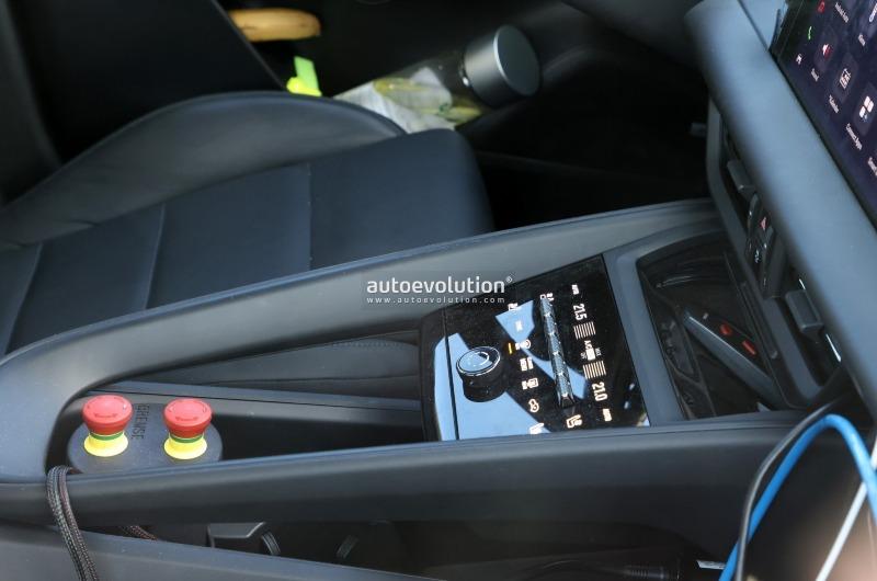 2024-porsche-macan-ev-spy-shots-offer-the-best-glimpse-yet-at-its-high-tech-cockpit_4.jpg