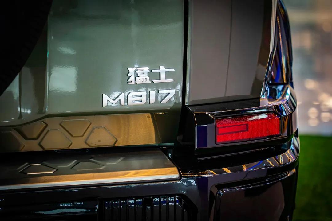 70011.jpg
