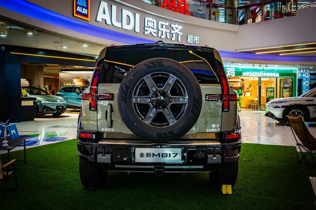 70010.jpg