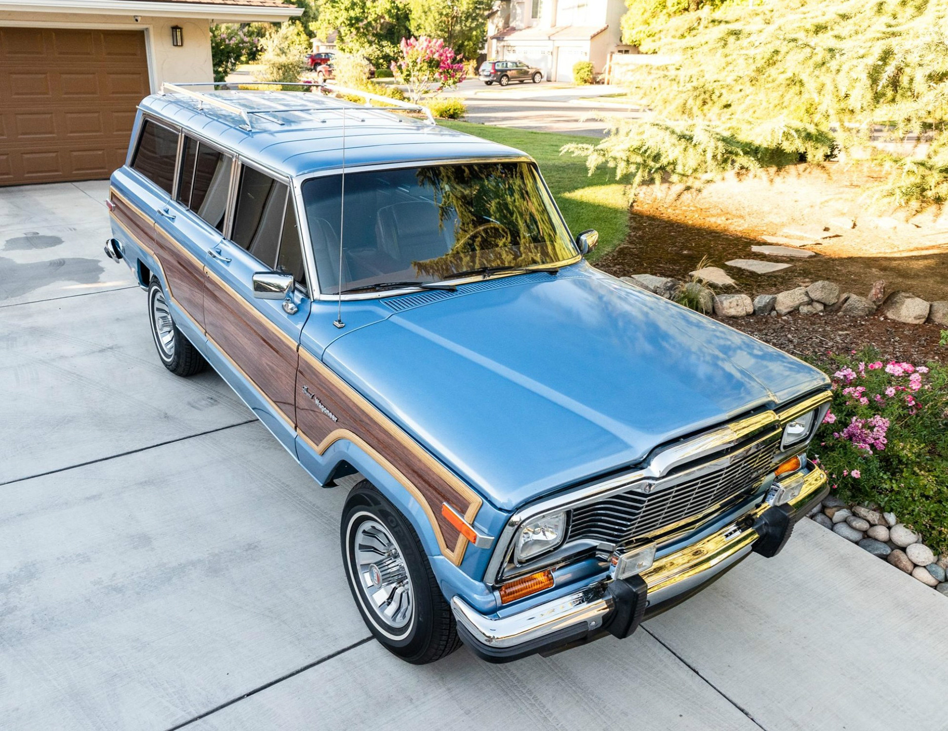 1984 Jeep Grand Wagoneer