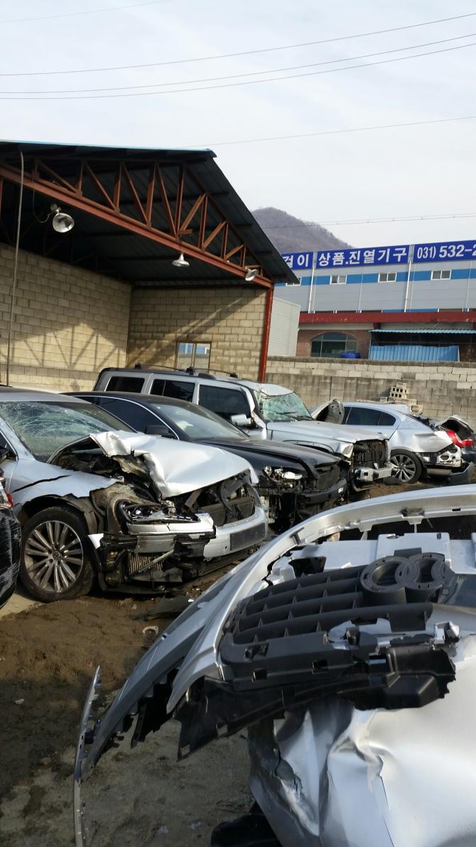 나머지 폐차장 사진입니다+_+ | 보배드림 국산차게시판