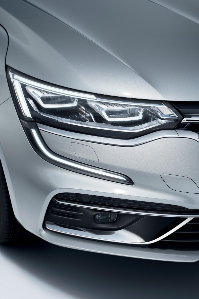 2020-Renault-TALISMAN-15.jpg