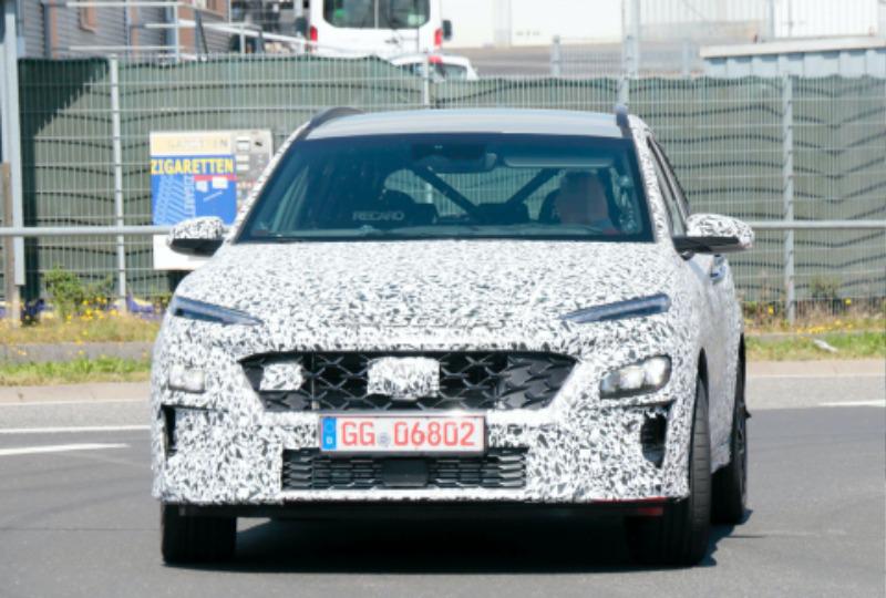 2021-Hyundai-Kona-N-spy-shots-2.jpg