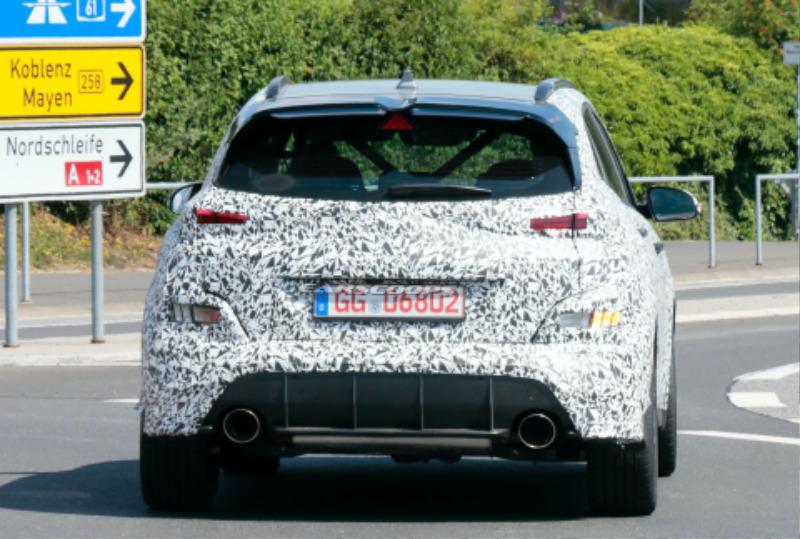 2021-Hyundai-Kona-N-spy-shots-10.jpg