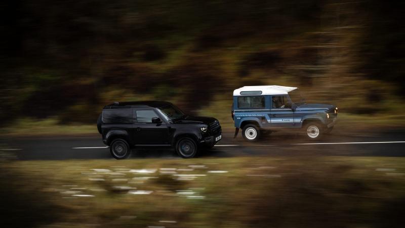 Land-Rover-Defender-V8-7.jpg