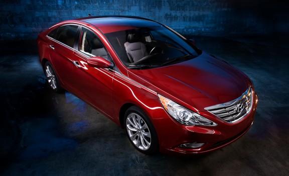 2011_hyundai_sonata_se_-_short_take_road_test_cd_articlesmall.jpg