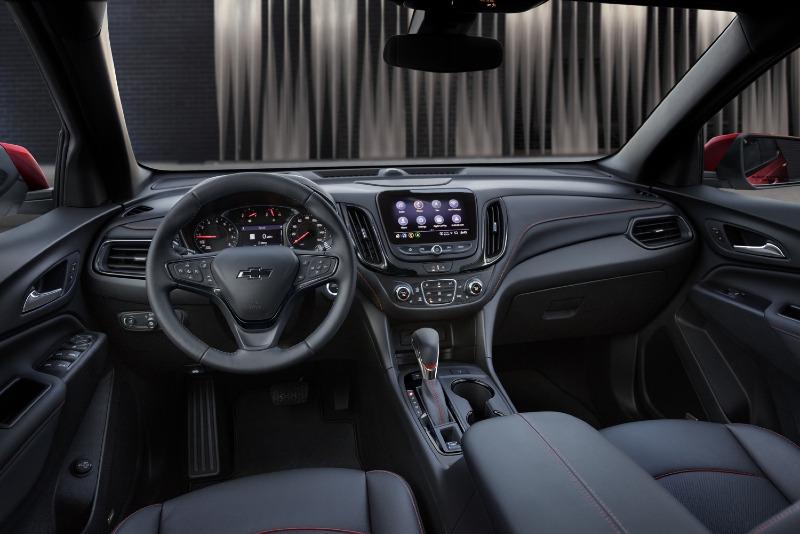 2021-chevrolet-equinox-rs-interior-001-cockpit.jpg