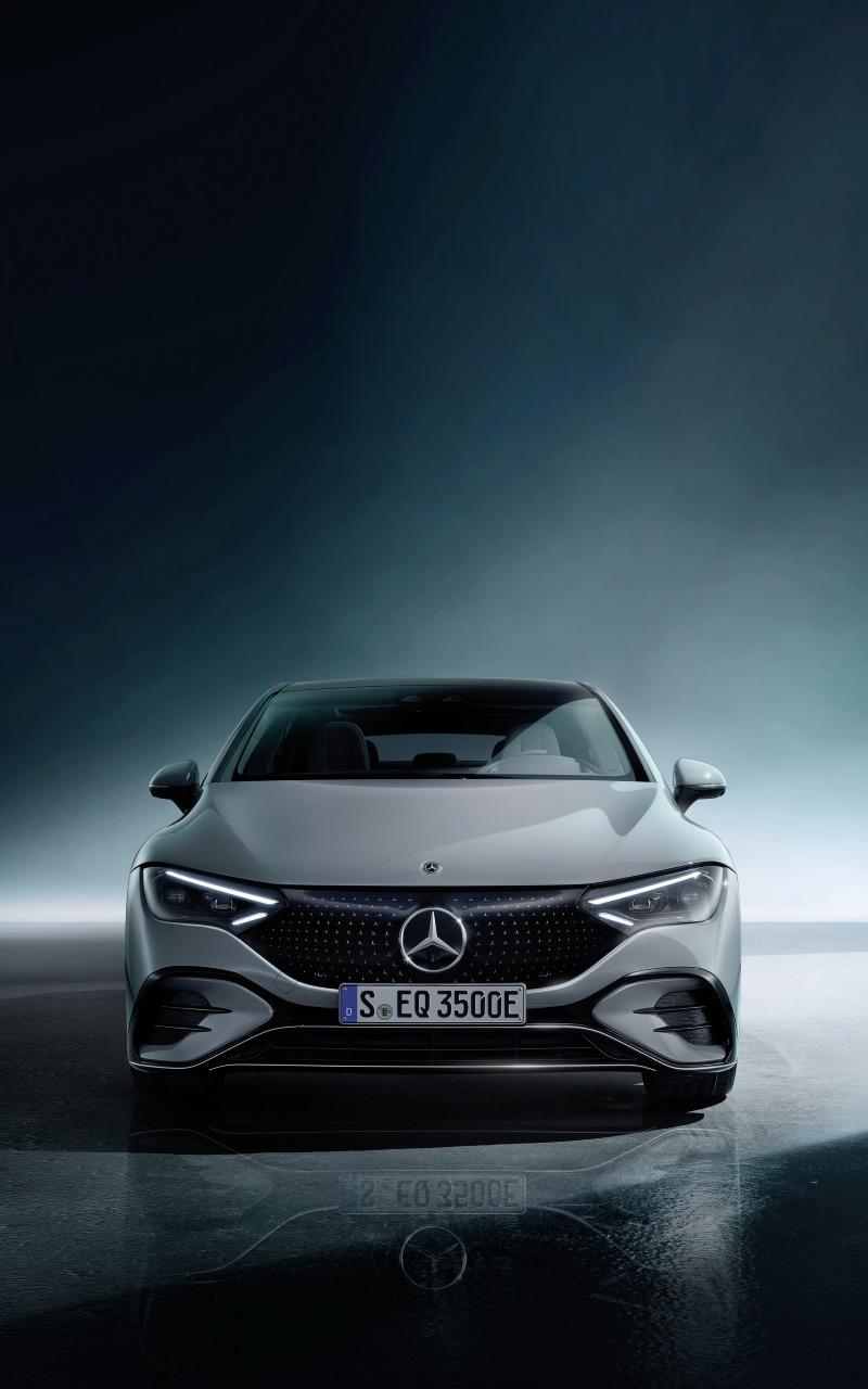 2022-Mercedes-Benz-EQE-19.jpg