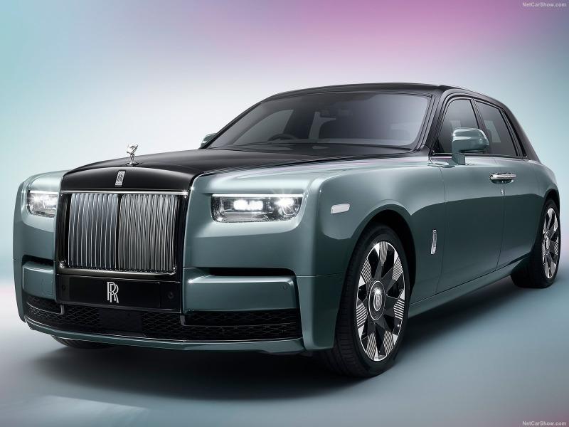 Rolls-Royce-Phantom_Series_II-2023-1600-01.jpg