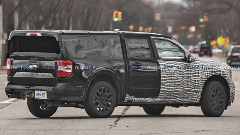 ford-maverick-plug-in-hybrid-spy-shots (6).jpg