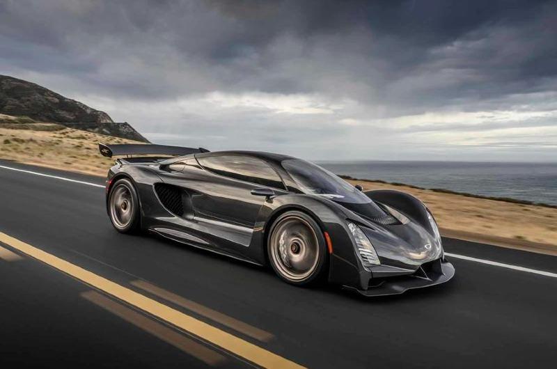 2._czinger_21c_on_pacific_coast_highway.jpg
