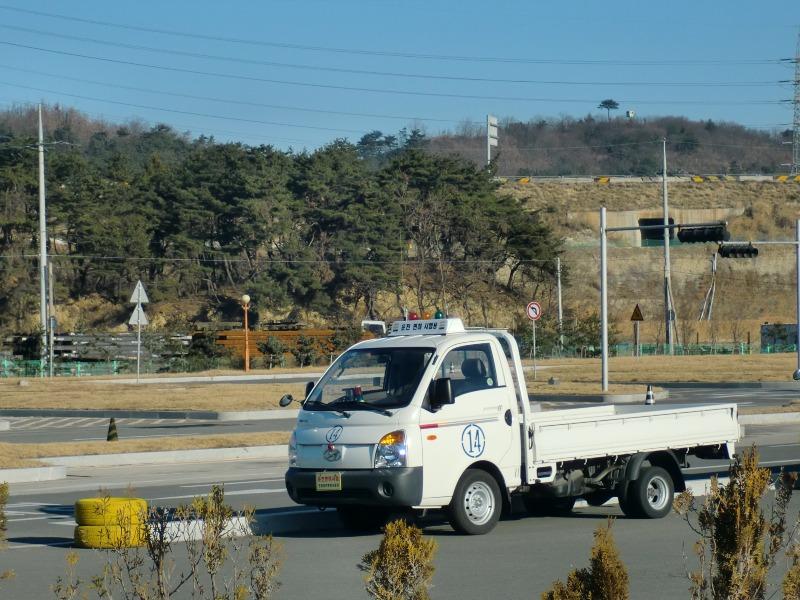 Hyundai_Porter_Driving_examination_2.jpg
