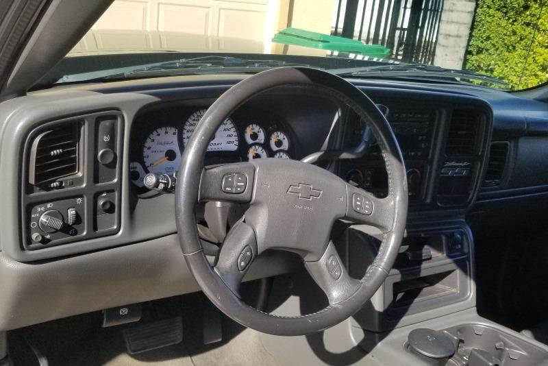 06 silverado ss intimidator interior 1.jpg