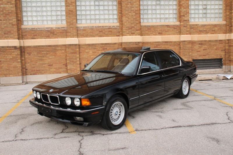 1994 BMW 750iL.jpg