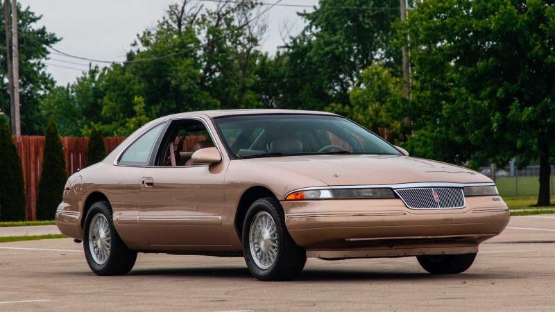 1993 Lincoln Mark 8.jpg
