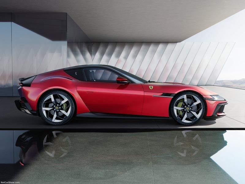 Ferrari-12Cilindri-2025-1600-02.jpg