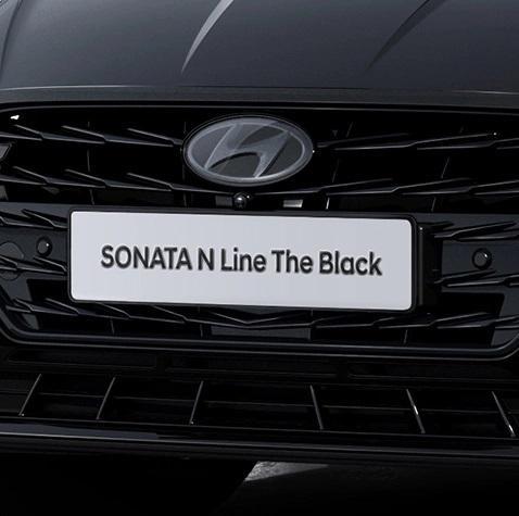 sonata_n_line_the_black_front_dark_chrome_hyundai_emblem.jpg