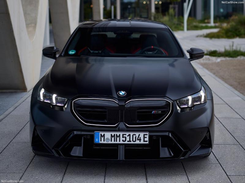 BMW-M5_Frozen_Black-2025-1280-4828c64a1810d91c4448f191a3a70b6e4c.jpg